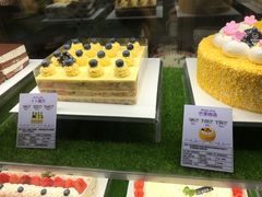 -万利隆·活力烘焙(人民路店)