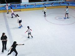 -正佳冰河湾真冰滑冰场