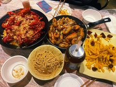 -巴厘龙虾·榜首油焖大虾(音乐学院·沿江酒馆店)