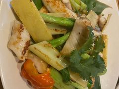 -大头虾越式风味餐厅(光明广场店)