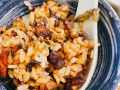 -包整·丝娃娃(一览甲秀楼风景店)