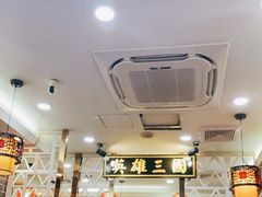 大堂-曹丞相·地锅鸡·地锅鱼(武林店)