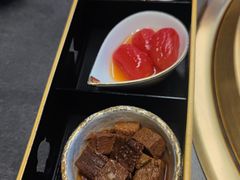 -铭牛烧肉·和牛海鲜自助(高新月牙湖店)