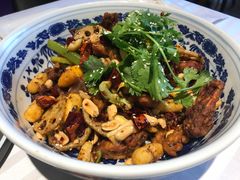 香锅牛蛙-和记小菜(大宁店)