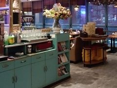-豪客嘉族·麦尼顿西餐厅(乐福天下店)