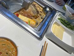 -海底捞火锅(威高广场店)