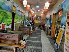 大堂-潭州老友灶台鸡·竹屋老灶(光明E城店)