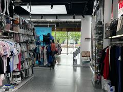 -YONEX苗江运动城(源深店)