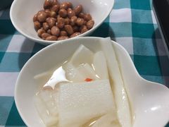 餐前小菜-中山脆肉鲩(新圳东路店)