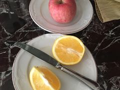 -深圳富苑皇冠假日套房酒店