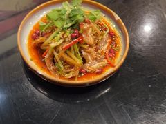 -川流不息·地道川菜·小龙虾(新松江路店)