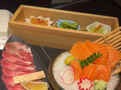 -山川小町·极番烧肉(新地假日广场店)