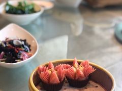 荷花酥-御仙都北京菜馆·烤鸭店(双井店)