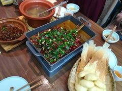 -有红鸡毛店·川菜(建设路店)