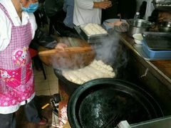 -黄阿姨锅贴大王(万航渡路店)