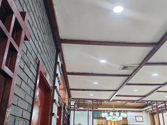 -湖南人家湘菜馆(镇江路店)