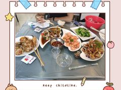 -覃记海鲜美食餐厅