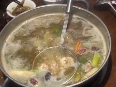 -乡土黄·鲜牛肉火锅·小龙虾(兴业街店)