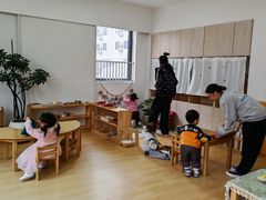 -婴智贝佳蒙特梭利早教托育中心(杨浦店)