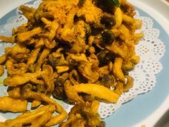 咸蛋黄焗双菇-薇酌饮·陕西菜(南门外店)