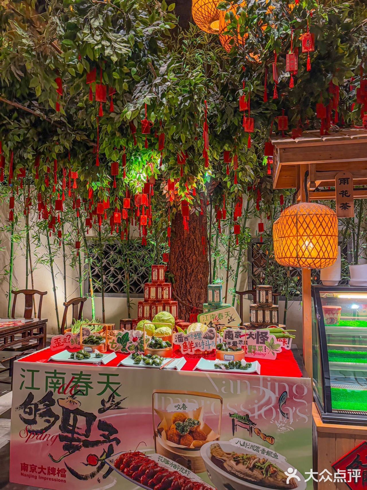 我宣布在南京大牌档，我直接一口吃到了春天！