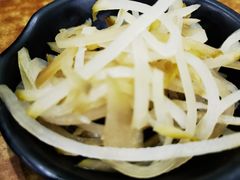 -丽虹云南过桥米线(兴工街店)