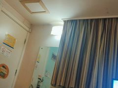 -7天酒店(上海江宁路地铁站玉佛寺店)