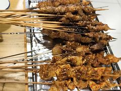 -烤满分·东北烧烤(首经贸店)