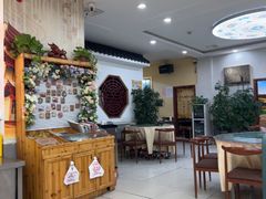 -壹阁胡羊焖饼(特色小吃街店)