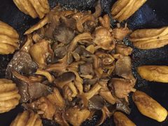 翅中蘑菇粘卷子-古洼一锅鲜(国道店)