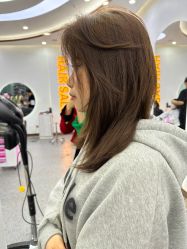 -MOVAN  HAIR莫凡匠人发型屋
