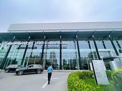 -天津波士信达奔驰4S店(卫津南路店)