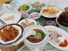 -凤凰楼酒家·粤宴点心(华强北店)