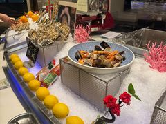 -亚洲国际大酒店·云顶阁旋转自助餐厅