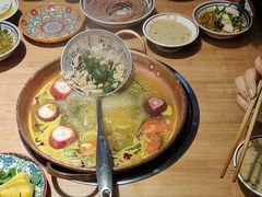 -洱火云南酸菜牛肉火锅(石景山当代商城店)