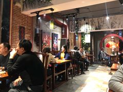 大堂-辣不二地道川菜(汉水路店)