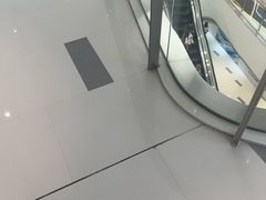 -中航城君尚购物中心