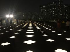 -南京眼步行桥
