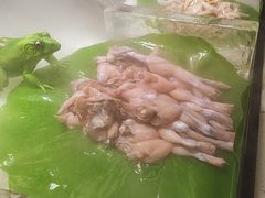 -四囍码头海鲜烧烤自助火锅(外滩南京东路悦荟广场店)
