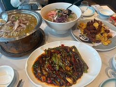 -八大碗·地道东北菜(中街店)