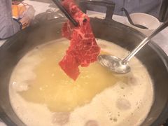 -鲜入围煮花胶鸡海鲜火锅