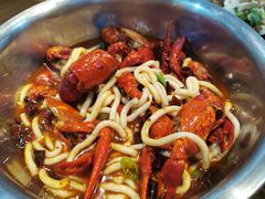 小龙虾土豆粉-丹东立强海鲜烧烤·牛B大串(星海店)