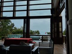 -亚龙湾喜来登·美景台大堂吧