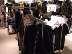 -ZARA(凯德乐峰广场店)