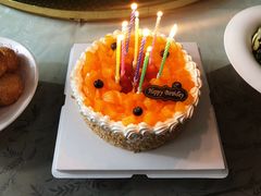 黄桃盛宴-三色鸽西饼店(黄河路店)