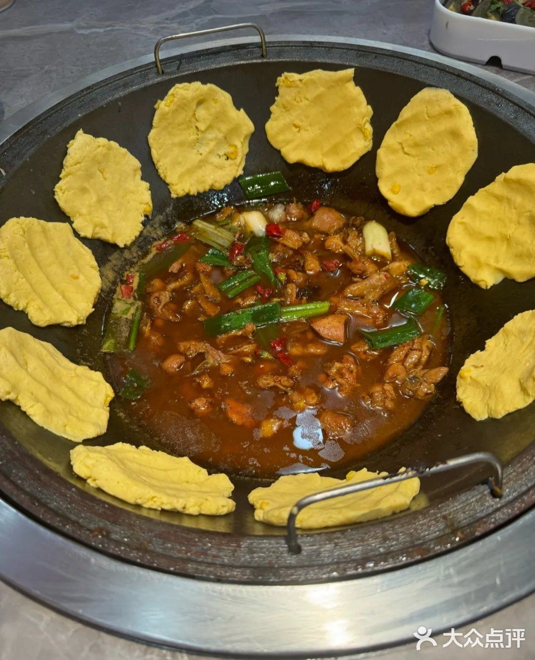 0元玩转这座城 在点评涨知食了 店面挺大的