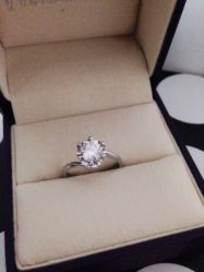 iphone_upload_pic-威德钻石-克拉钻大本营(南京东路店)