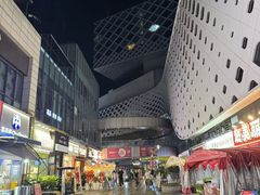 -宝龙城(杭州滨江店)