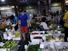 -三亚新鸿港水果一级批发市场