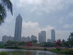 -万绿园